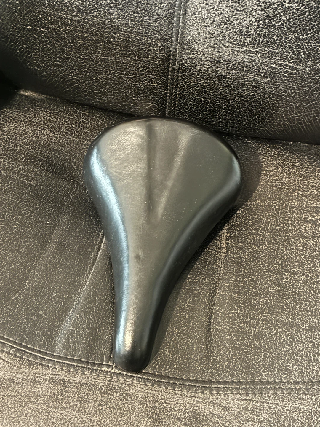 Original Raleigh Mountain Bike seats for Male and Female - photo 3
