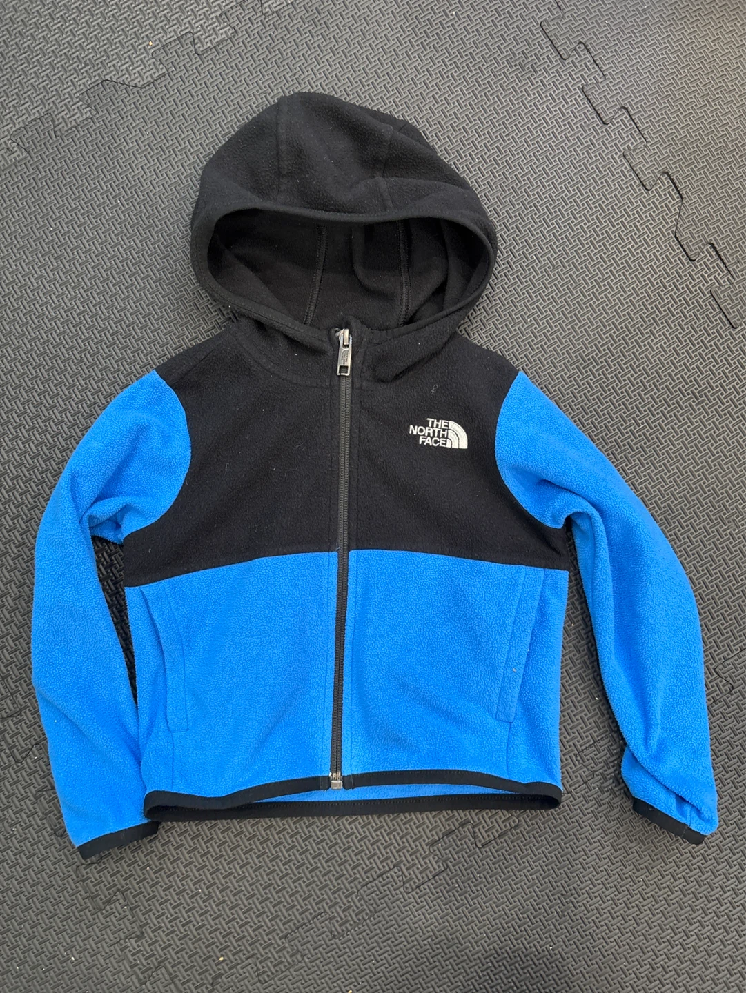 The North Face Fleece Hoodie Kids Size 2