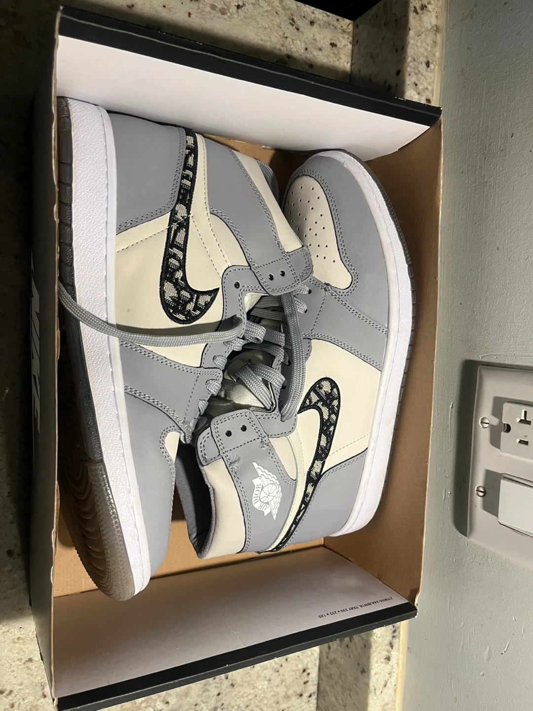 Air Jordan 1 High Dior Sneakers