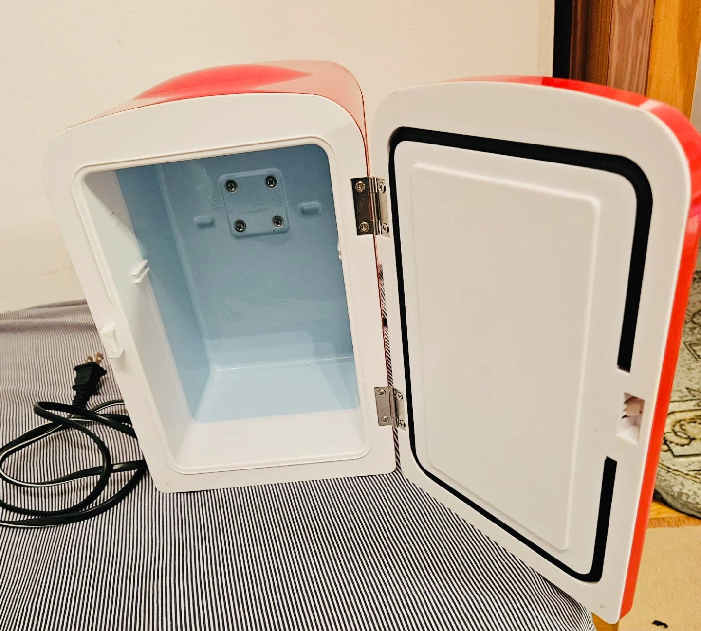 Coca-Cola Mini Fridge with Polar Bear Design - photo 4