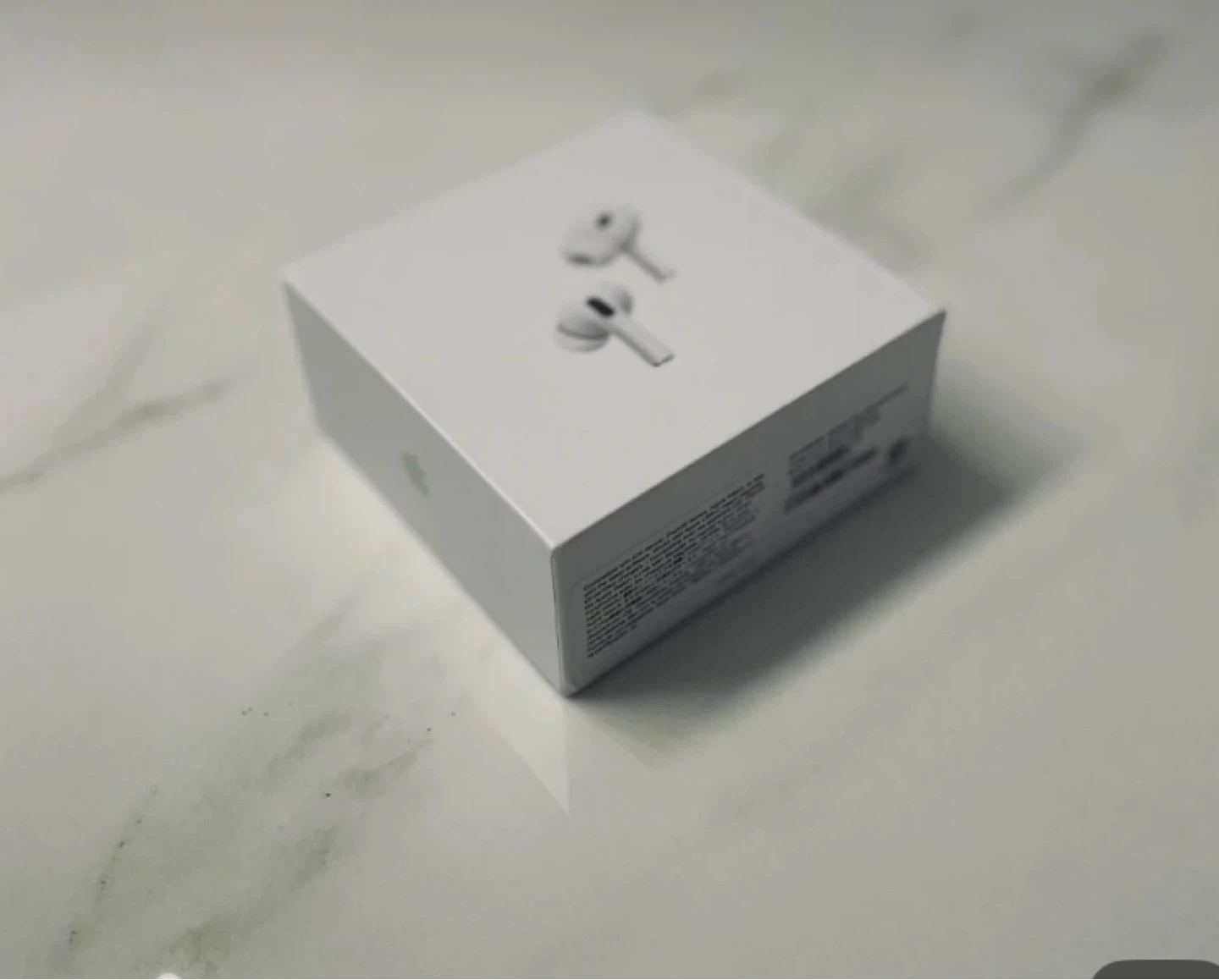 Apple AirPods Pro (2nd generation) Charging Case - photo 5