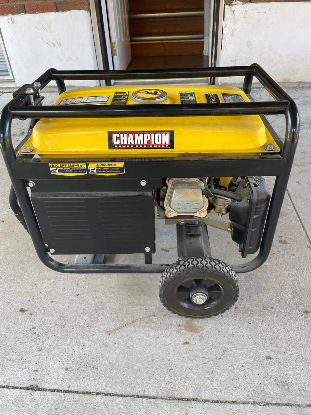 Champion 4000W/2800W Generator - photo 5