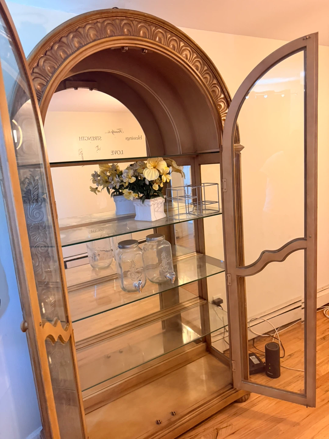 Vintage Display Cabinet with Glass Shelves - photo 3