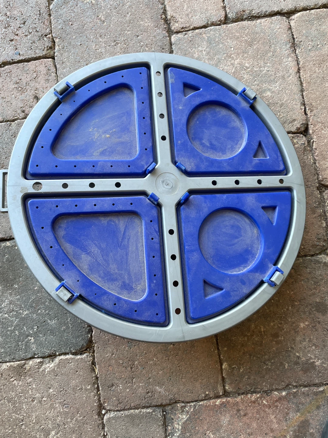 Round Divided handyman organizer