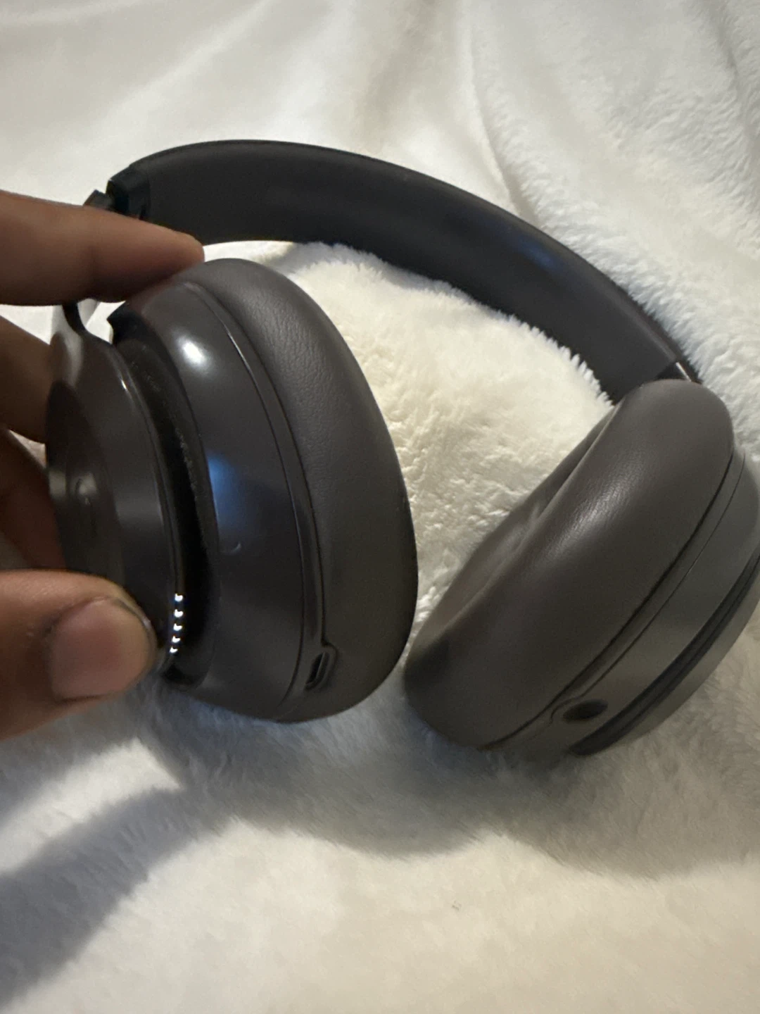 Beats Studio Pro Wireless 🛜 Noise Cancelling