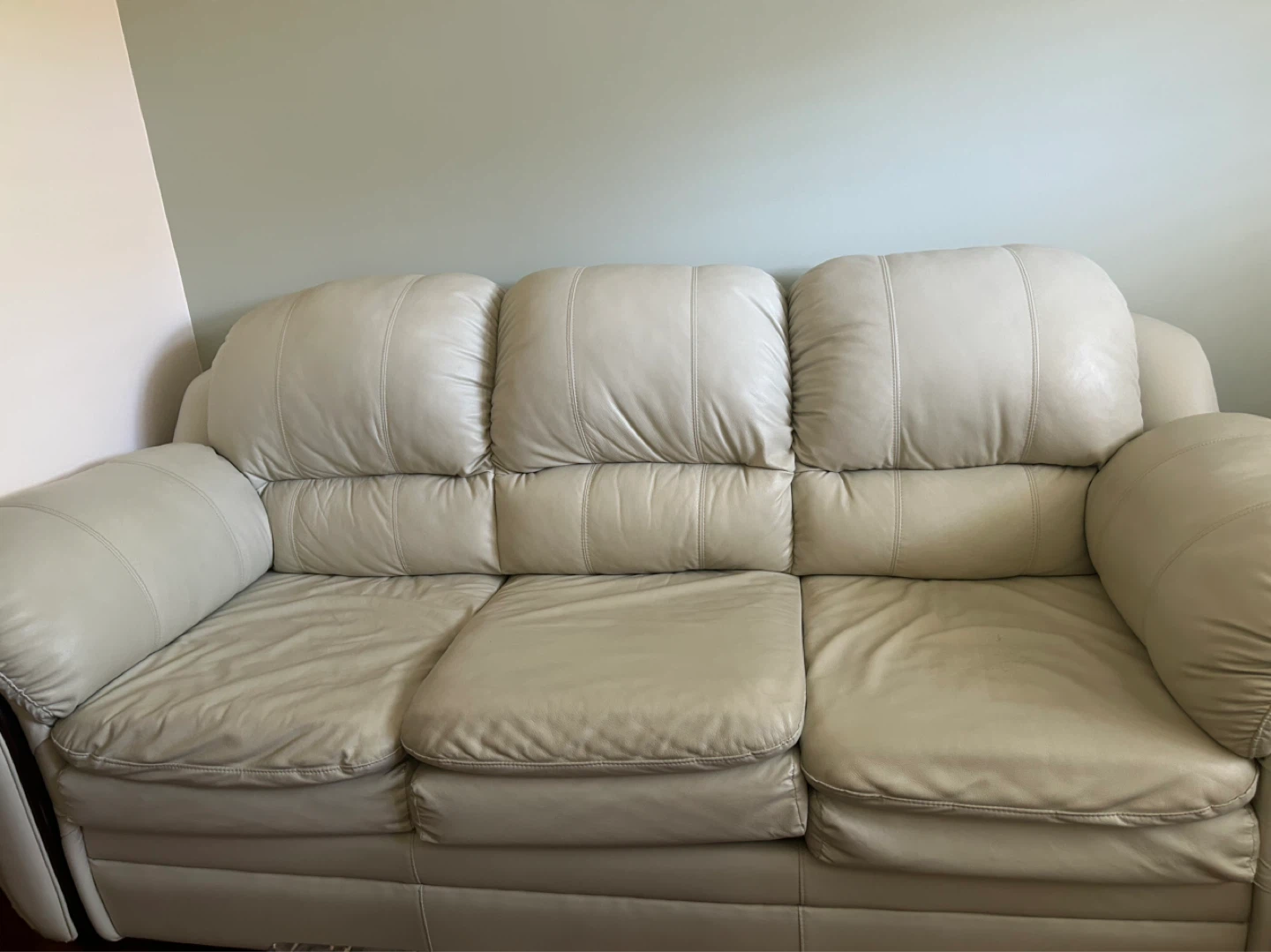Cream Leather Sofa - Comfortable Seating - photo 2