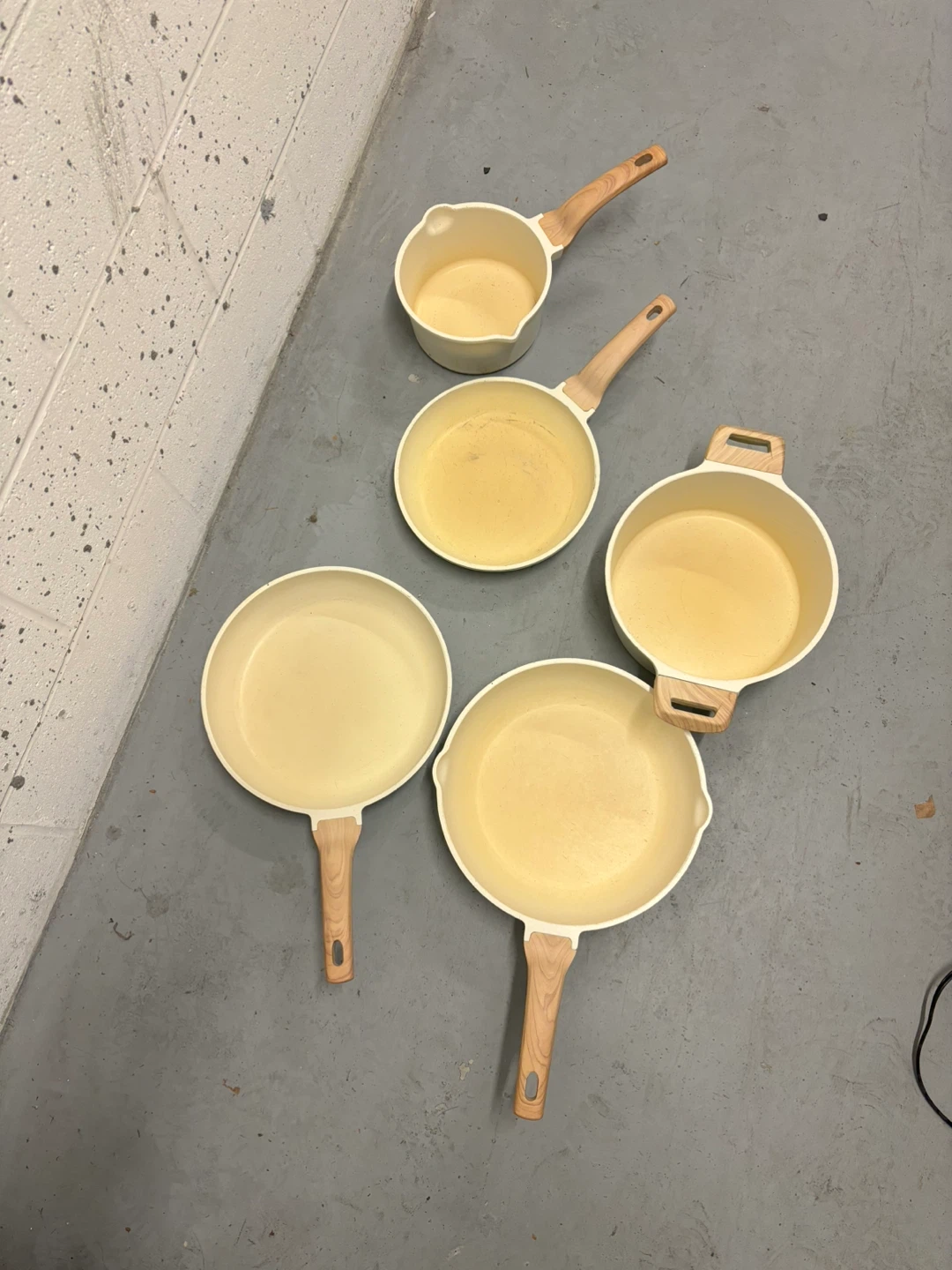 5-piece non-stick cookware set - photo 2