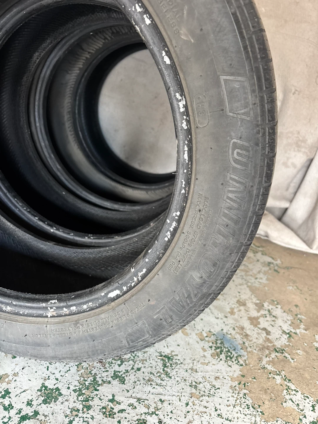 Set of 4 - 215/55R17 94V M+S Tires - photo 4