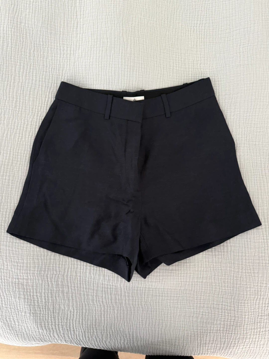 Aritzia Babaton Navy Blue Shorts