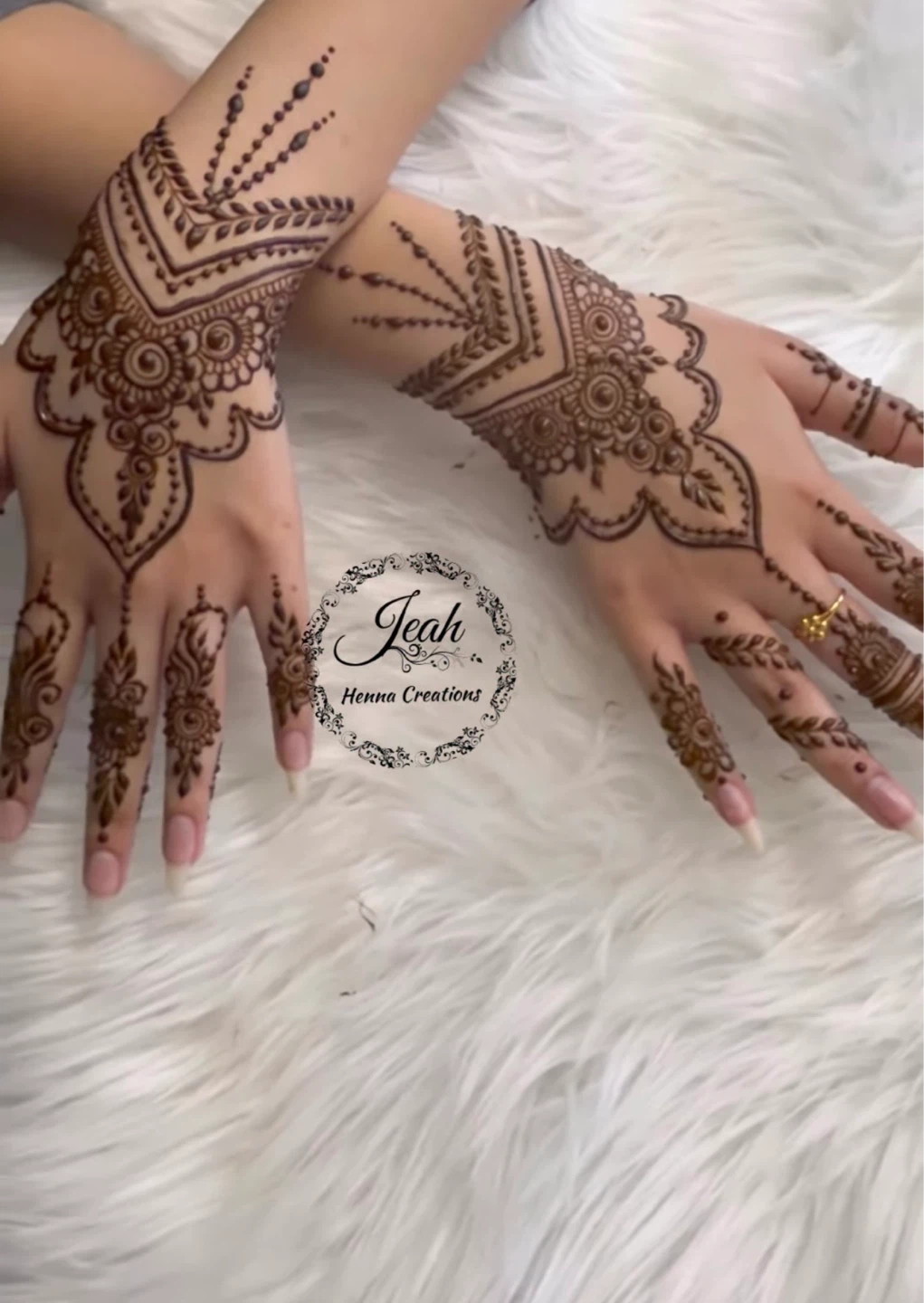Beautiful Henna Hand Designs - photo 3