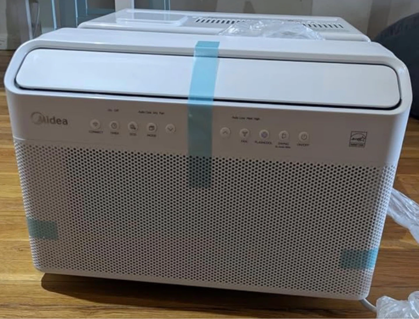 Midea Window Air Conditioner - photo 4