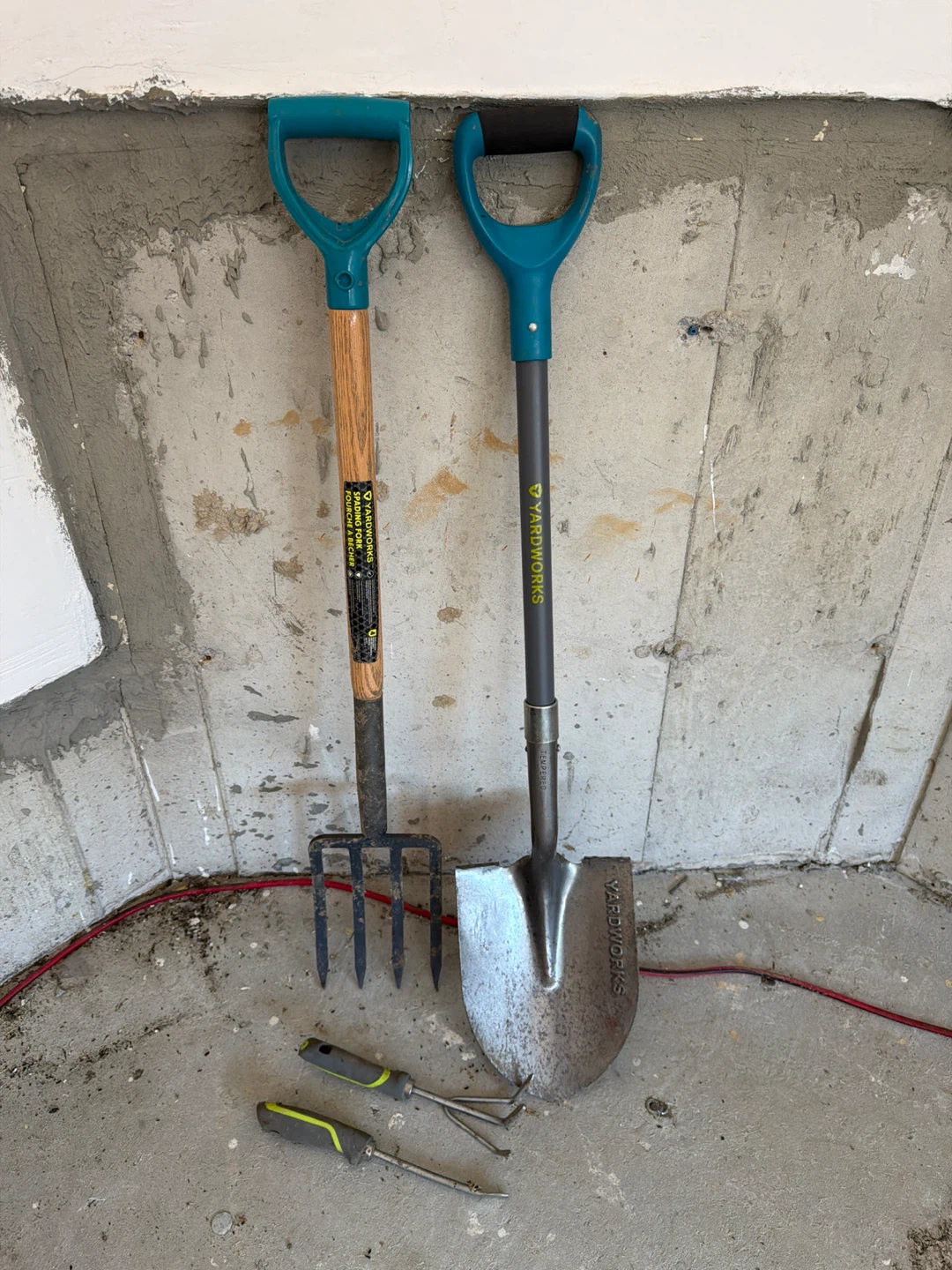 Yardworks Garden Tools - Shovel, Fork, Hand Rake & Trowel
