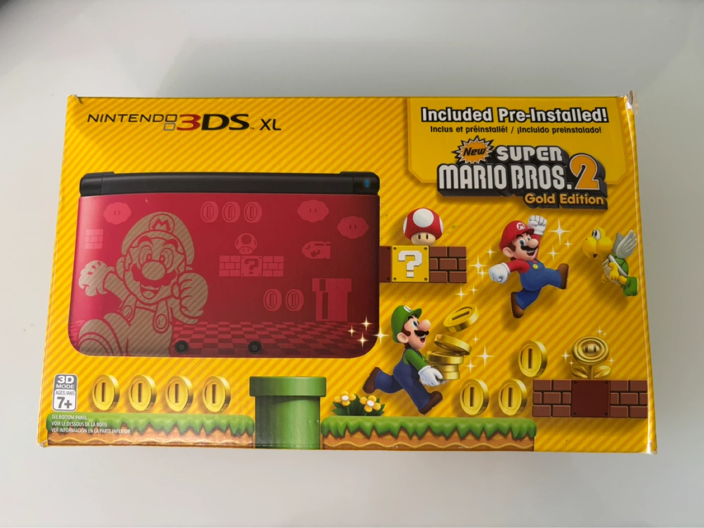Nintendo 3DS XL Super Mario Bros. 2 Gold Edition