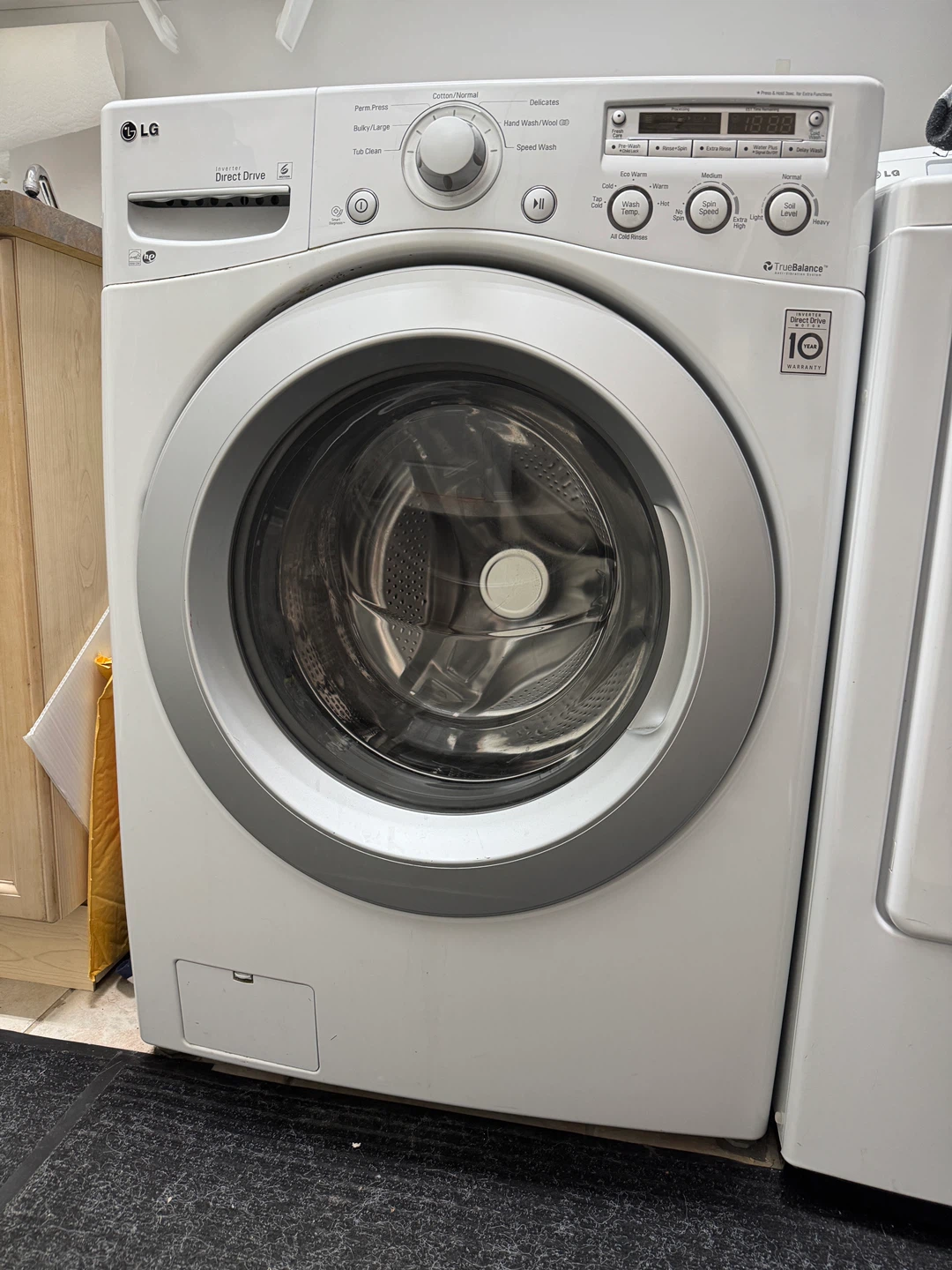 LG Front Load Washing Machine WM3080CW