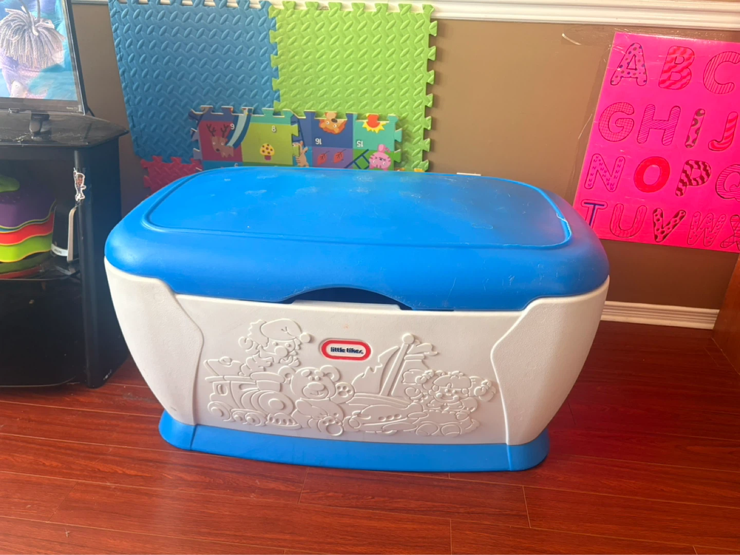 Little Tikes Blue and White Toy Chest - photo 2