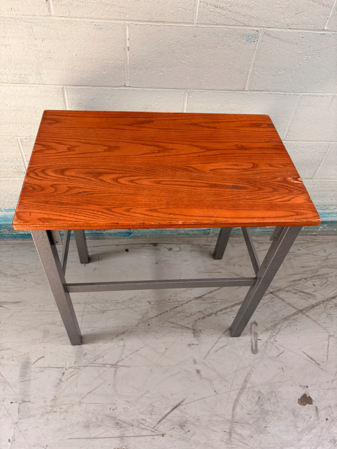 Small Wooden Top desk with Metal Frame - photo 3