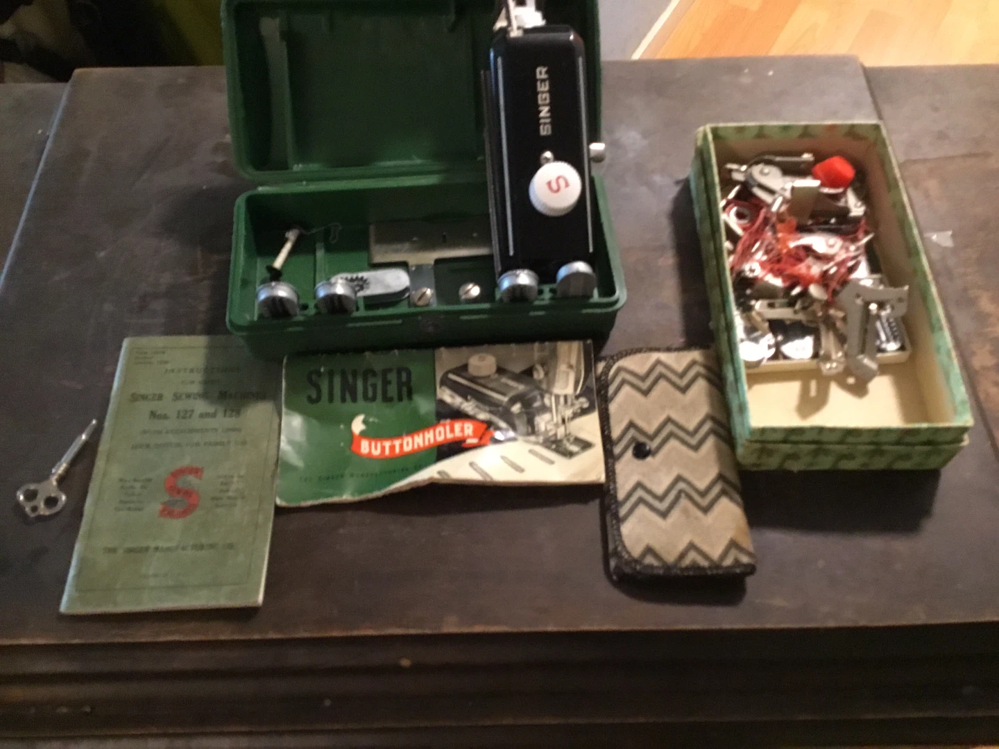 Singer Sewing Machine with Attachments - photo 5