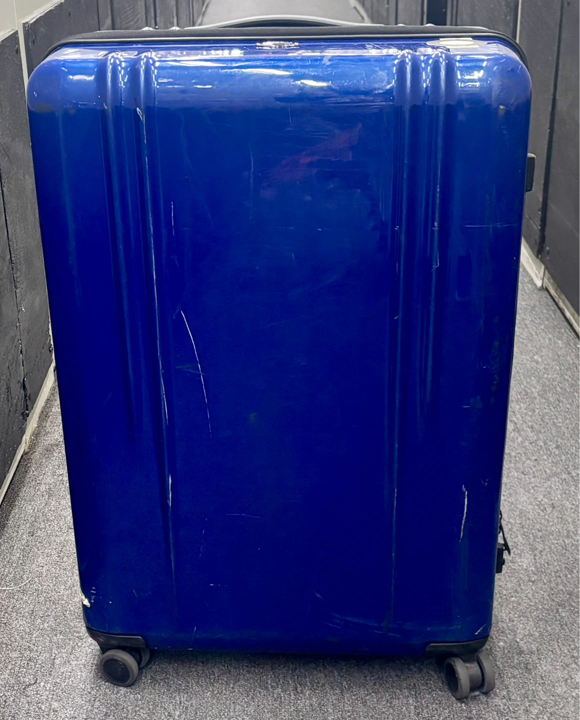 Blue Hardside Spinner Luggage 28” - photo 3