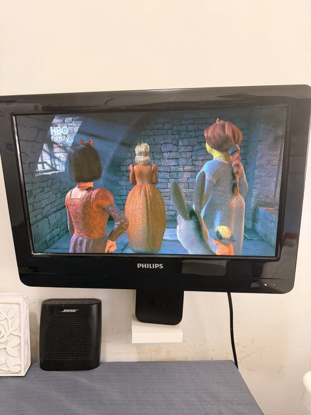 Philips 15" Flat Screen TV - photo 2