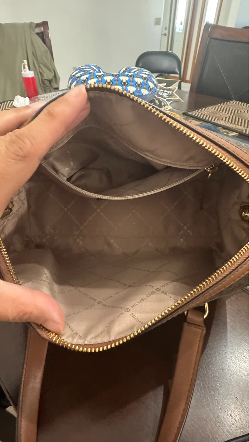 Michael Kors  Medium Signature Logo Duffel Crossbody Bag. - photo 2