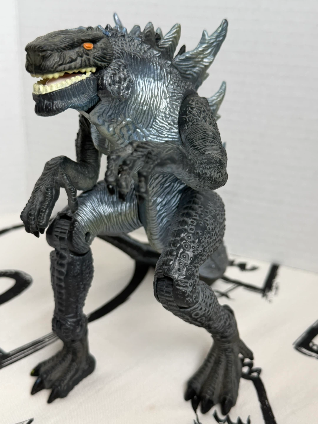 1998 Godzilla Action Figure - photo 2
