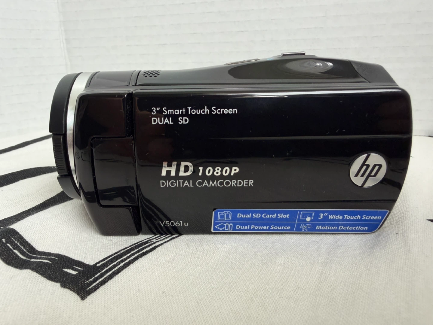 HP handheld digital camcorde - photo 2