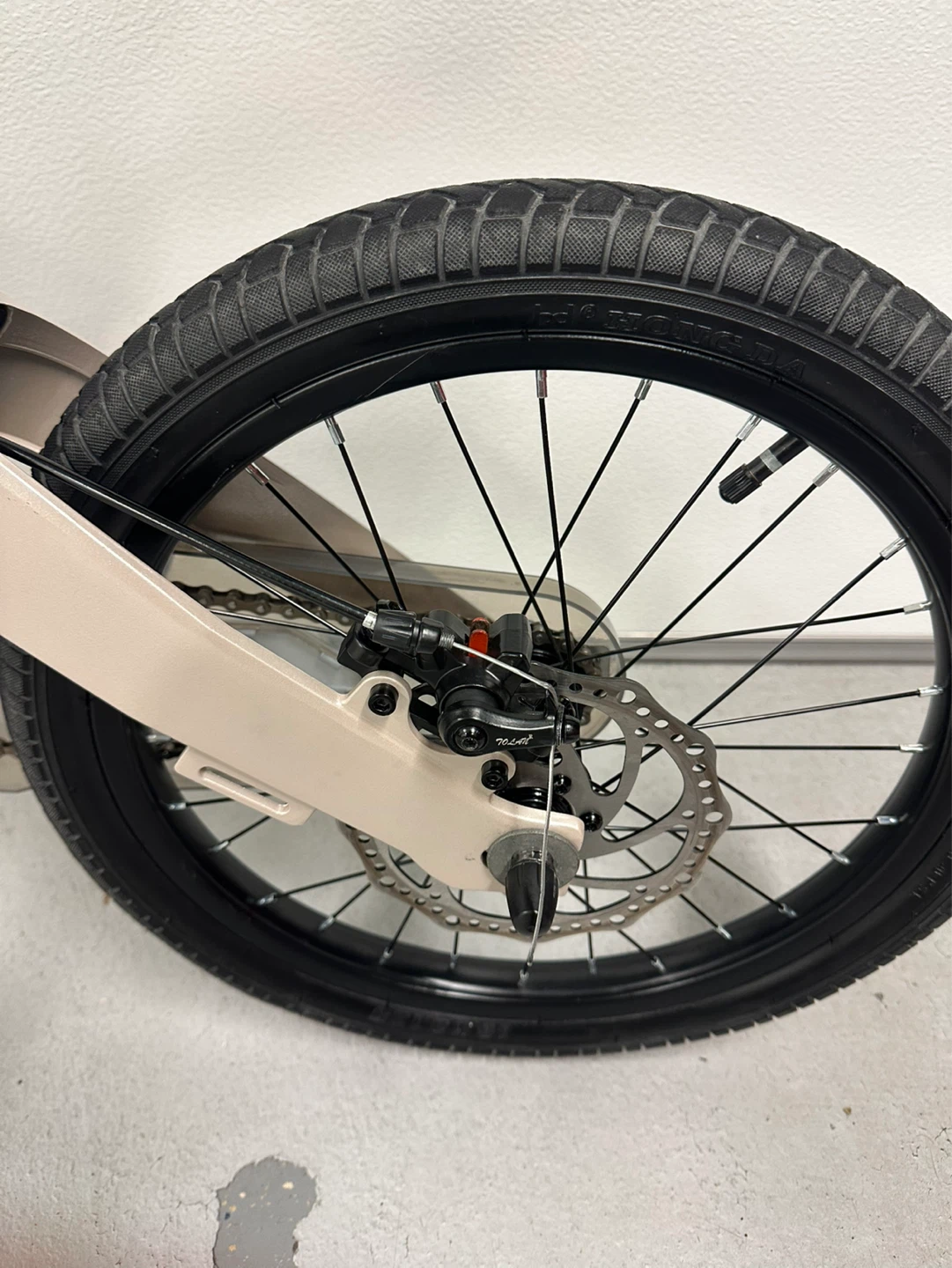 BMX Bike with Training Wheels 18" wheels - photo 3