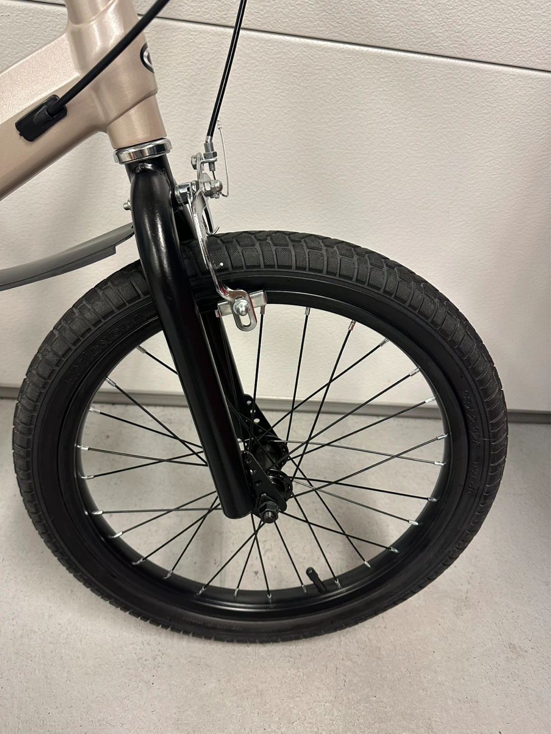 BMX Bike with Training Wheels 18" wheels - photo 5