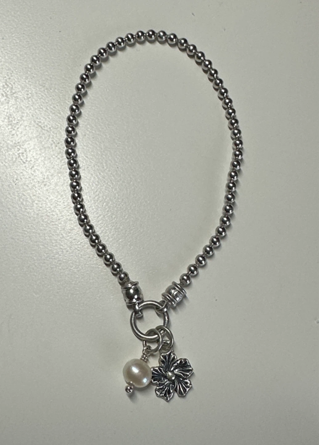 Pearl and Hibiscus Charm Stretch Beaded Bracelet
