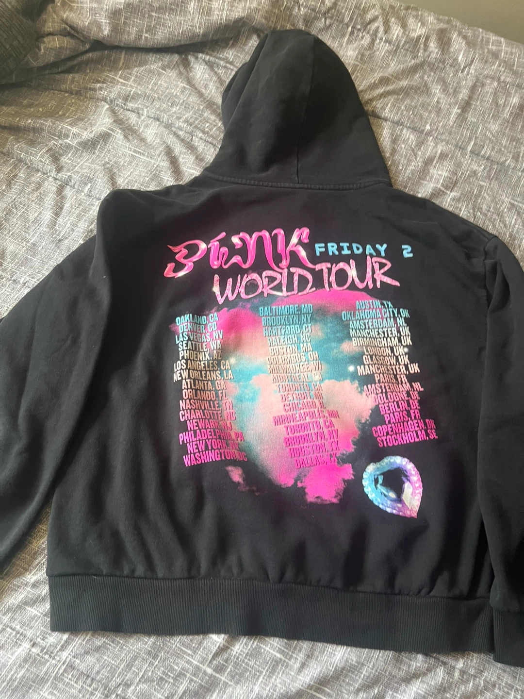Nicki Minaj Pink Friday 2 World Tour Hoodie XL - photo 2