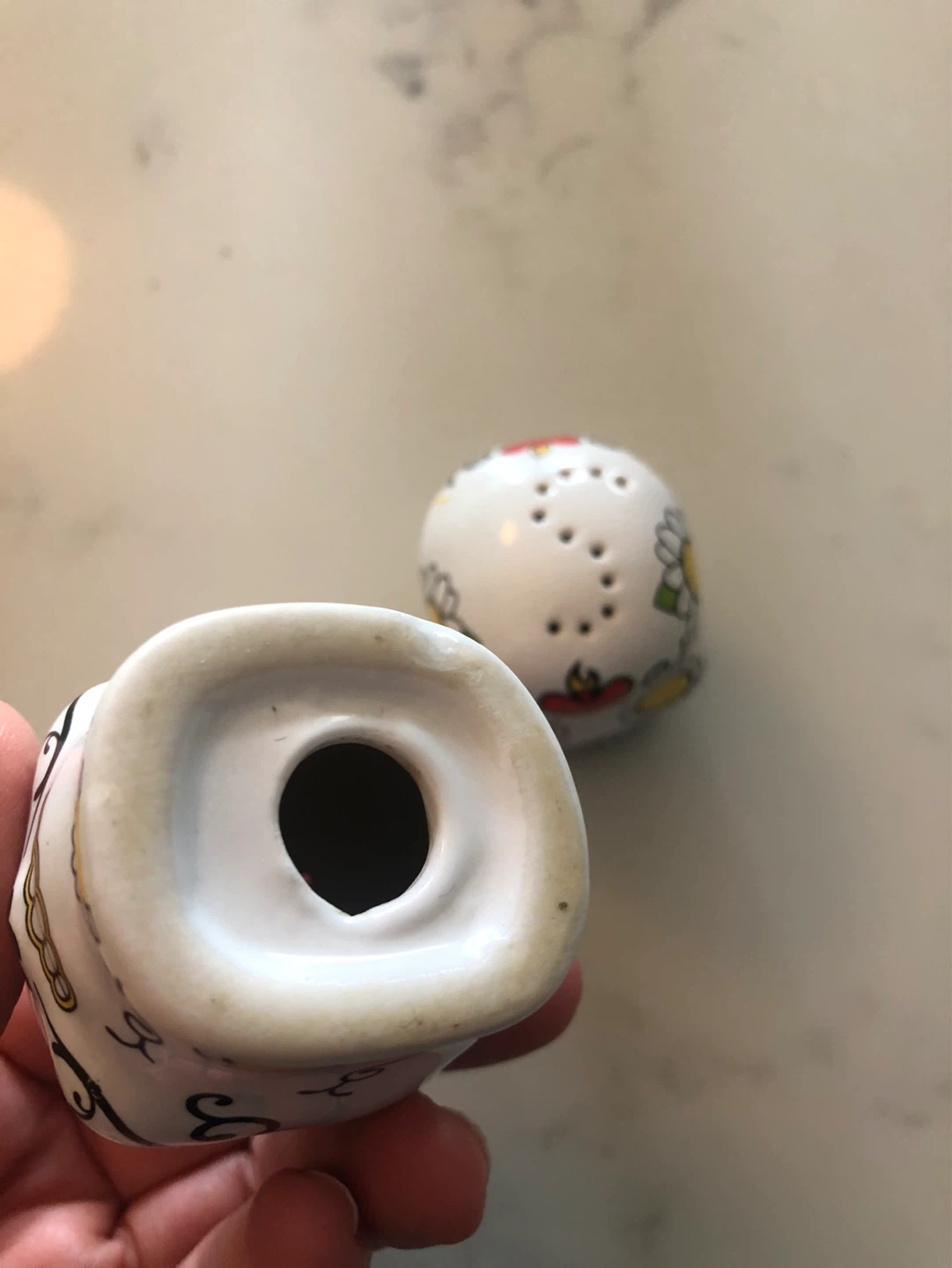 Free 🥕 Sugar Skull Day of the Dead salt n pepper shakers - photo 5