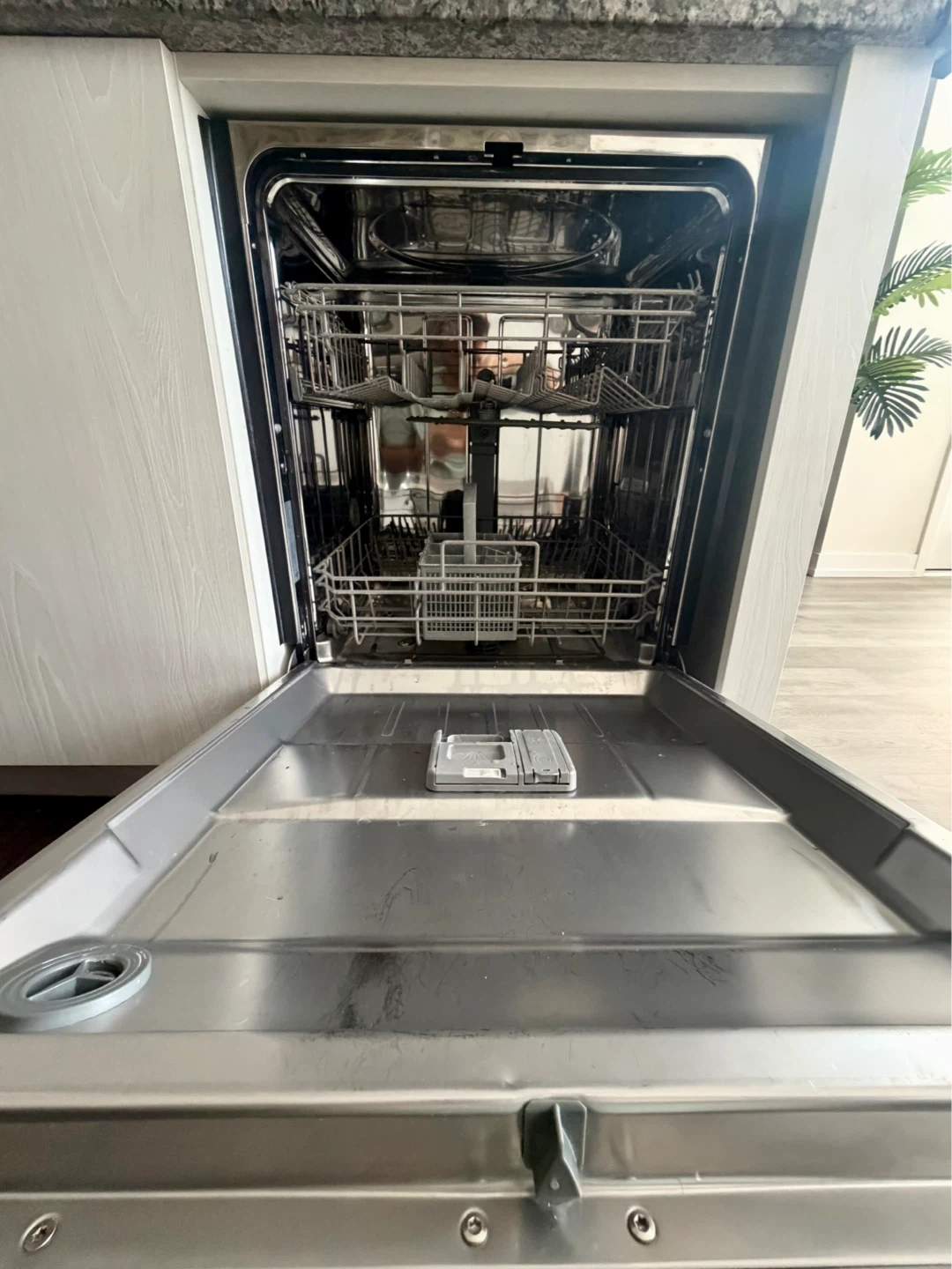 GE Dishwasher - Stainless Steel GBF410SSSPSS - photo 2