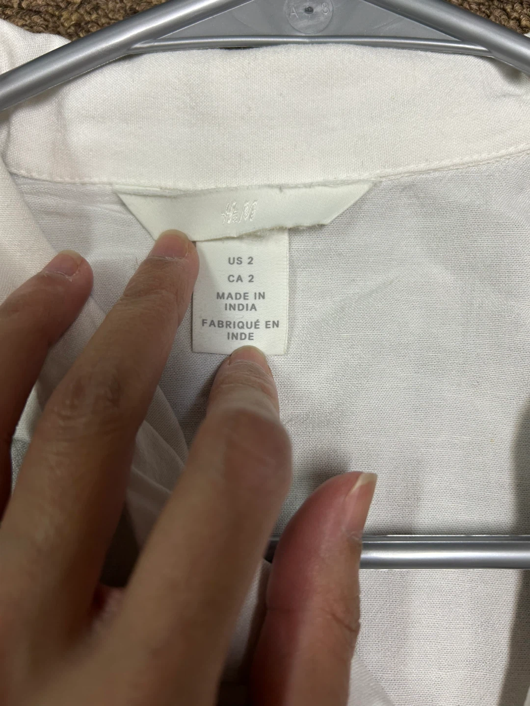 H&M White Cropped Tie-Front Shirt - Size US 2 / CA 2 - photo 2