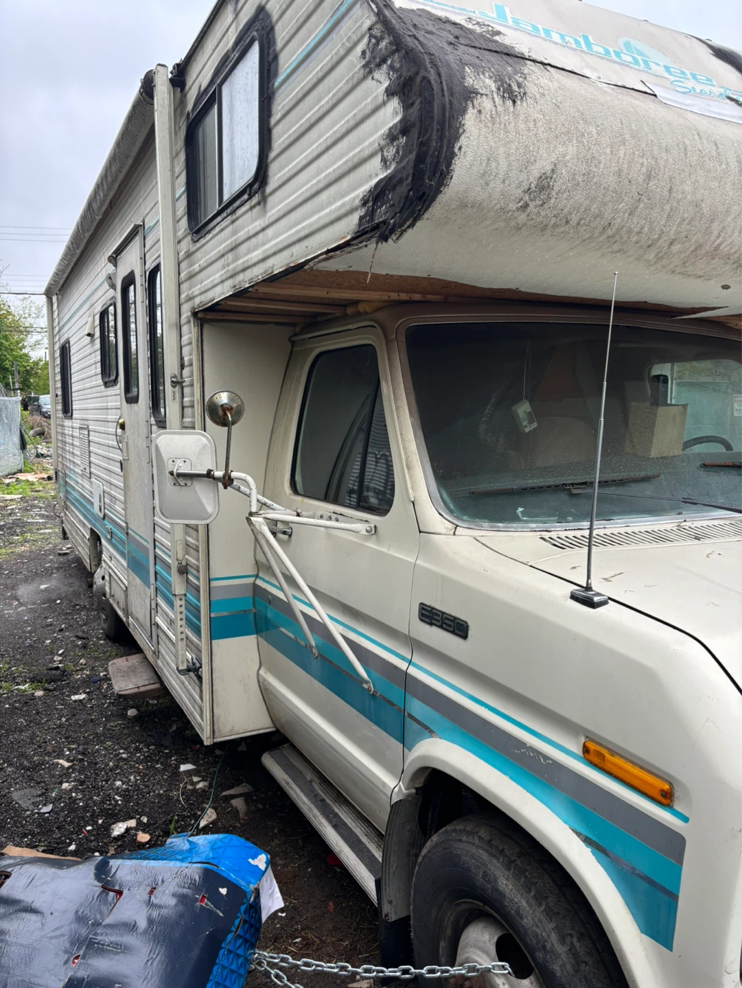 1991 Ford jamboree RV - photo 4
