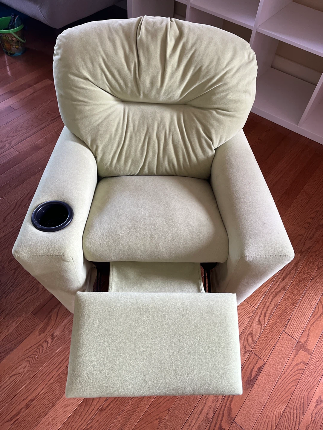 Light Green Recliner with Cup Holder - photo 2
