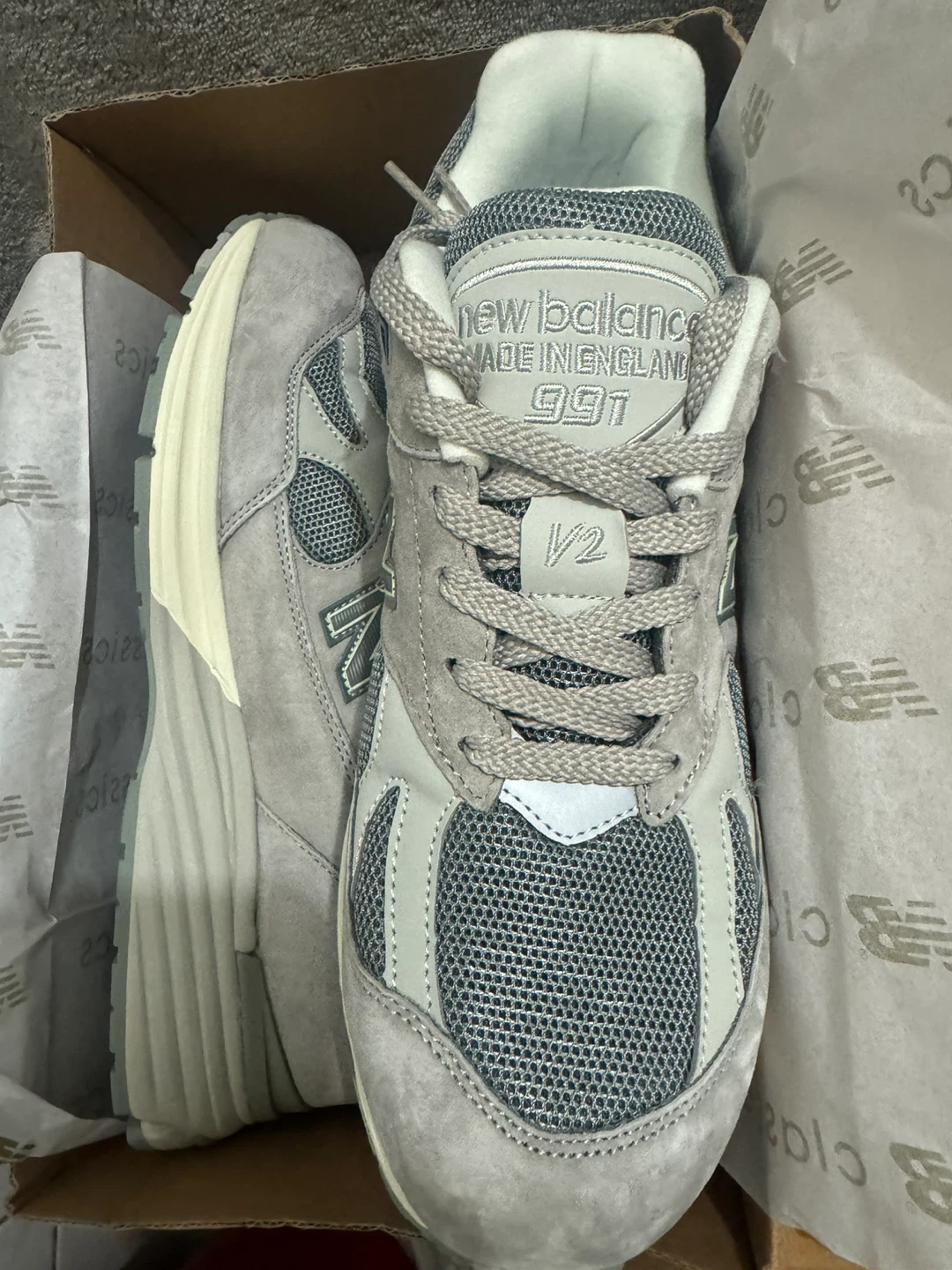 New Balance 991v2 Made in England Grey Running Shoes - photo 2