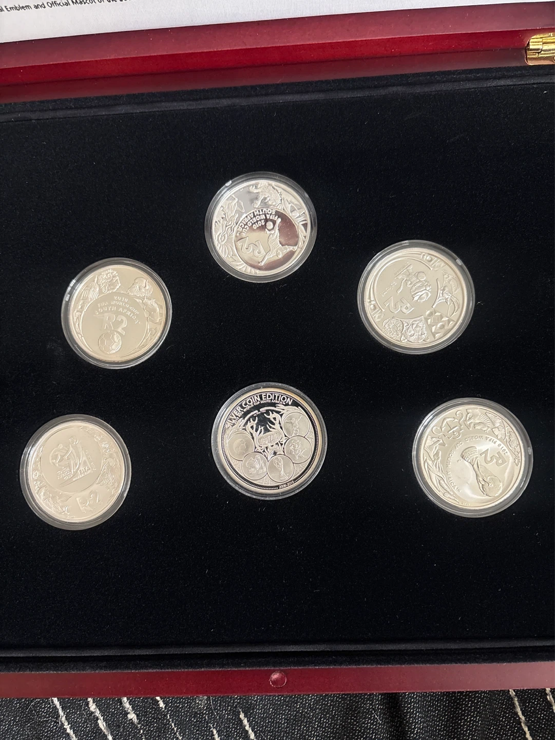 2010 FIFA World Cup South Africa Silver Coin Edition - photo 3