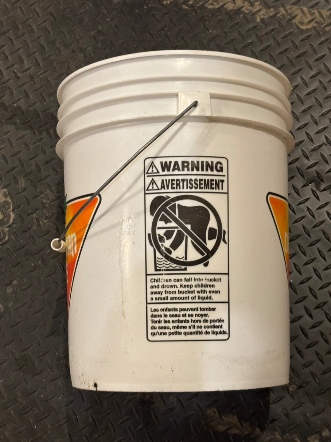 Two Canadian Tire 5 Gallon Pales For Sale - photo 3