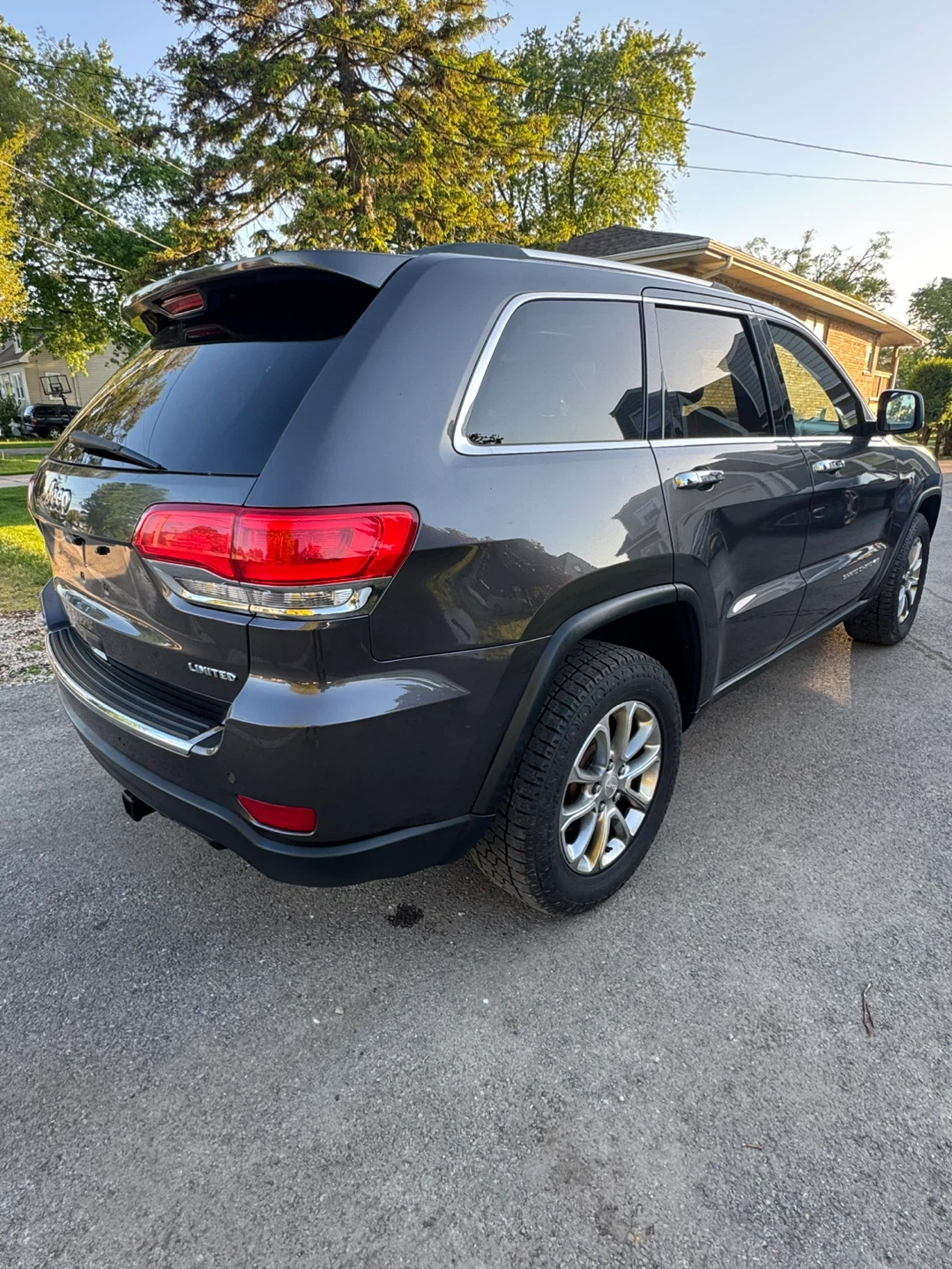 2015 Jeep Grand Cherokee Limited 4x4 SUV - photo 3