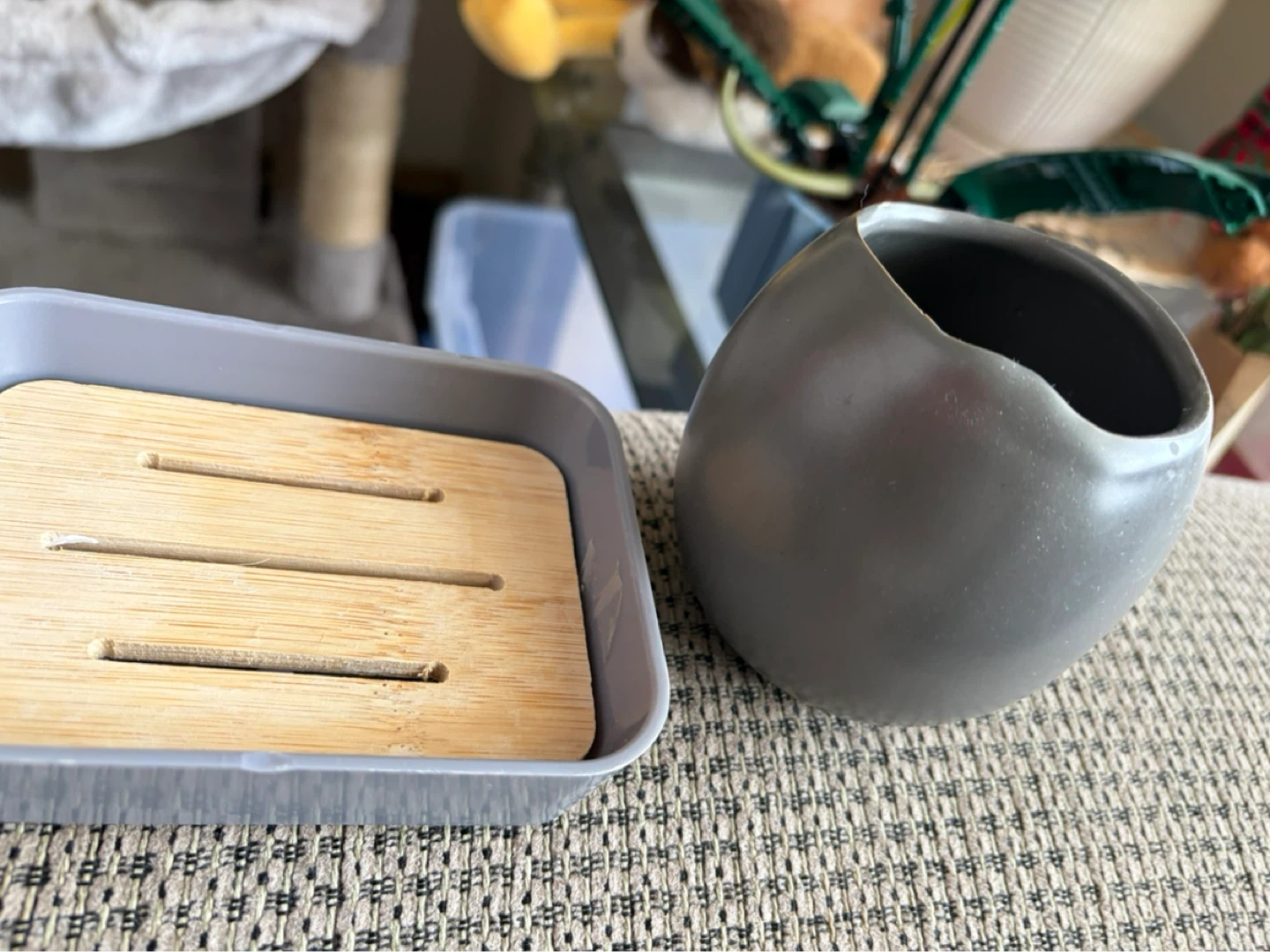Grey Ceramic Soap Dish with Bamboo Top