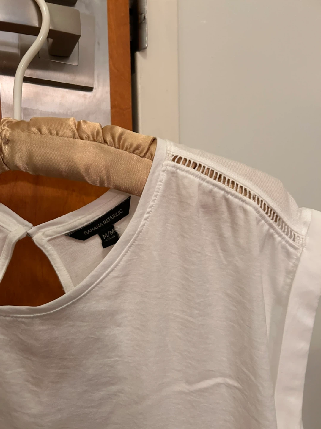 Banana Republic White Top Size M