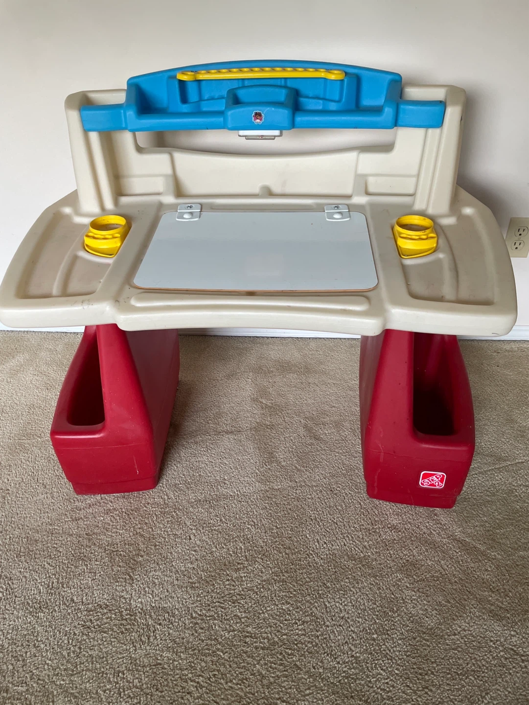Toddler desk