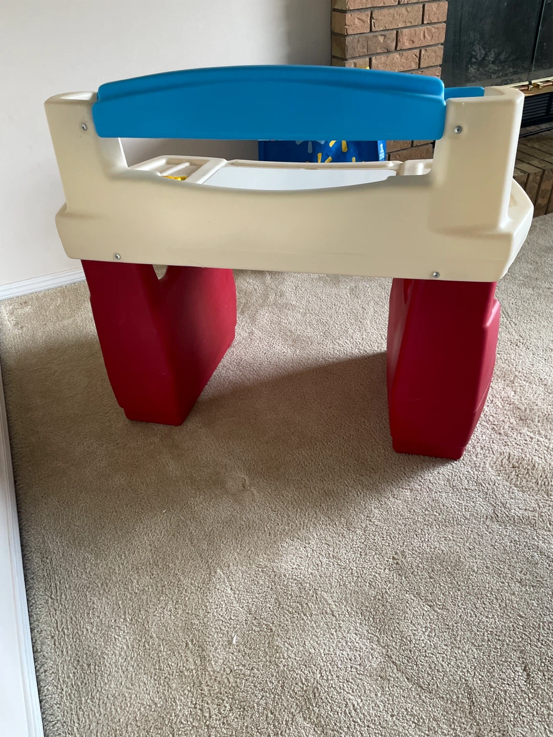 Toddler desk - photo 4