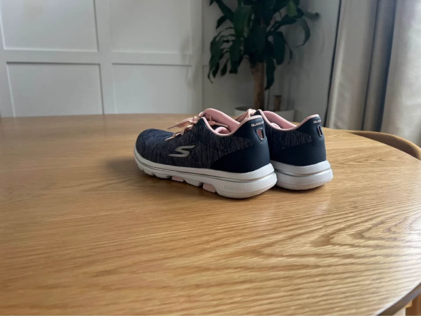 Skechers Go Walk 5 Navy Pink Women's Sneakers Size 6.5 - photo 3