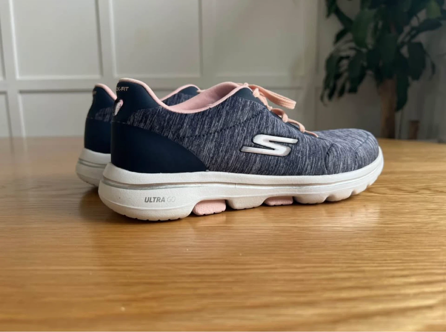 Skechers Go Walk 5 Navy Pink Women's Sneakers Size 6.5 - photo 2