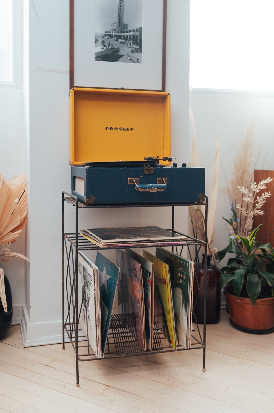 Vintage Atomic-Era Wire Record Stand