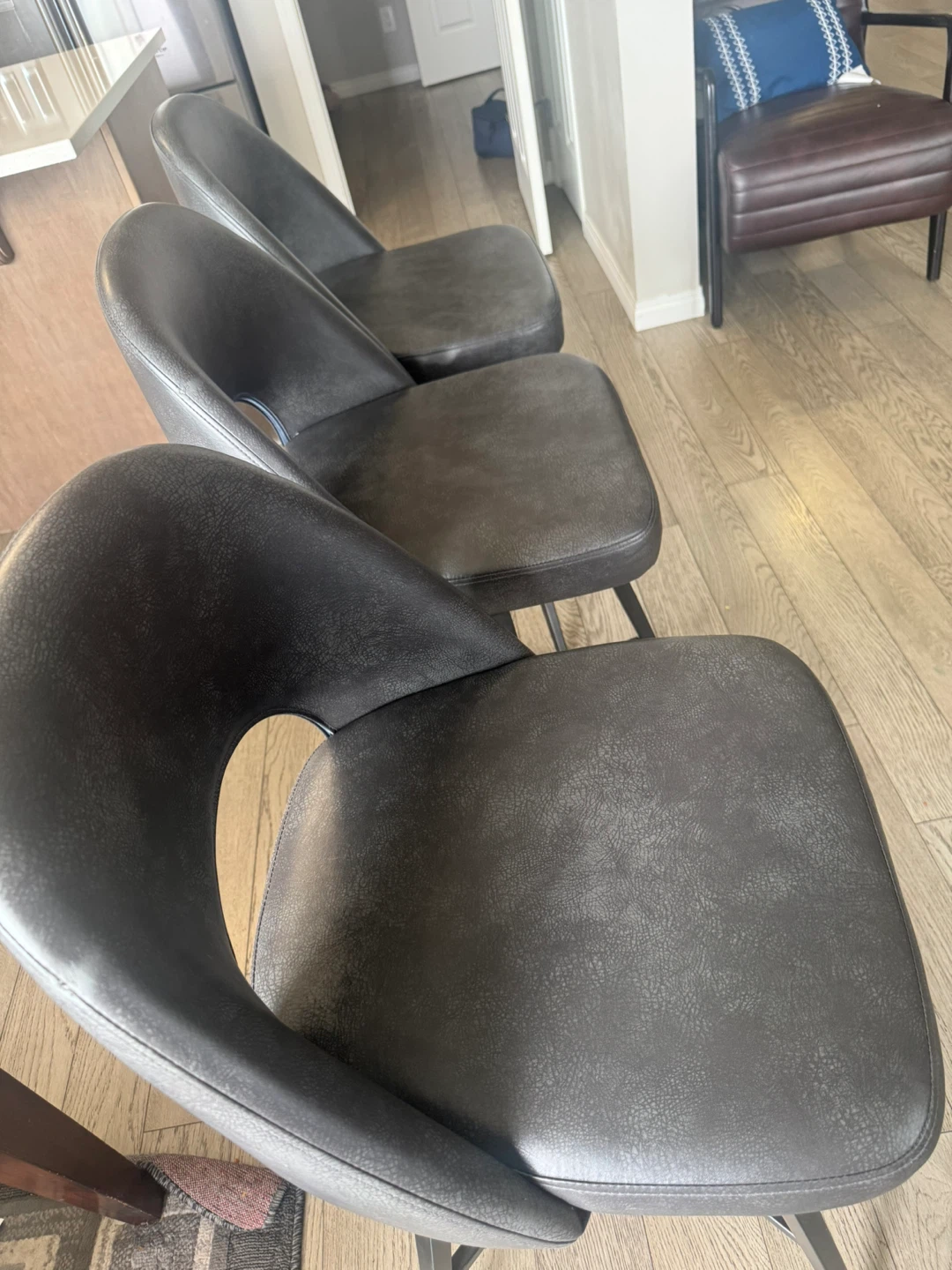 Set of 3 Grey Faux Leather Bar Stools - photo 2