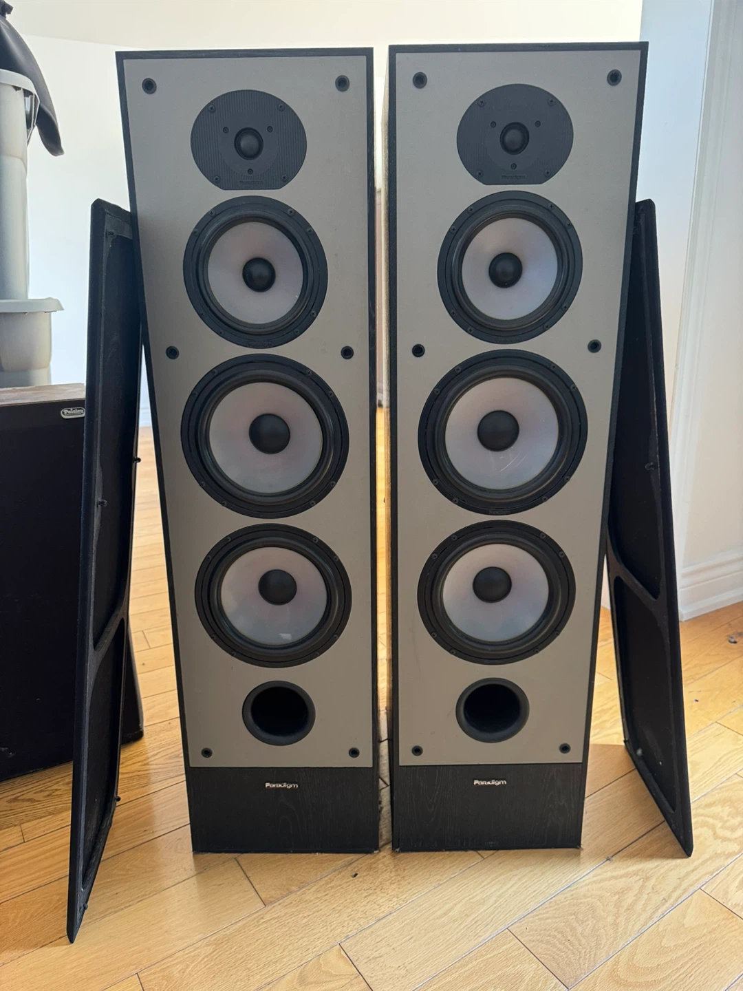 Paradigm 11seMk3 High Definition Loudspeaker System