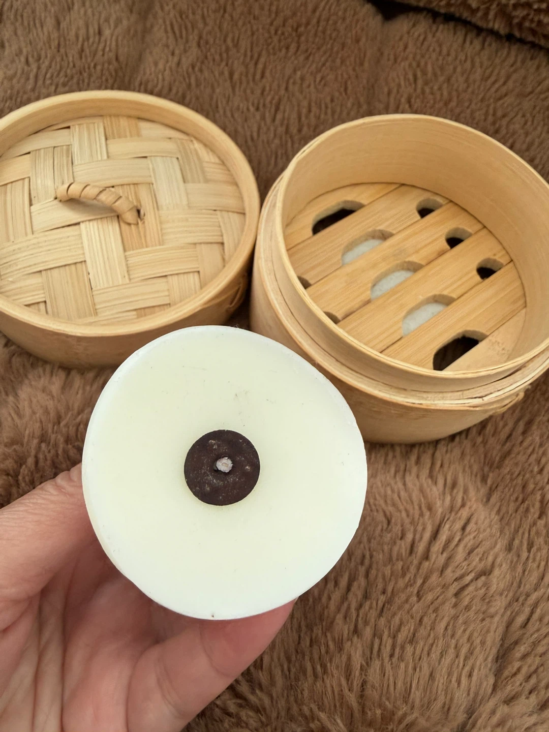 Molly Tea Bun Shaped Candle with Bamboo Steamer - photo 3