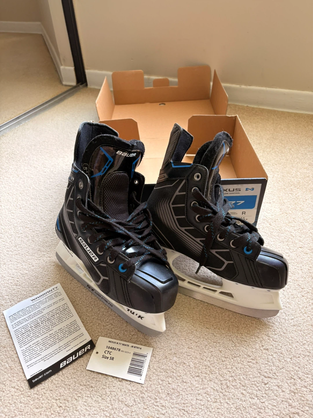 Bauer Nexus N77 Hockey Skates Size 5.0 R